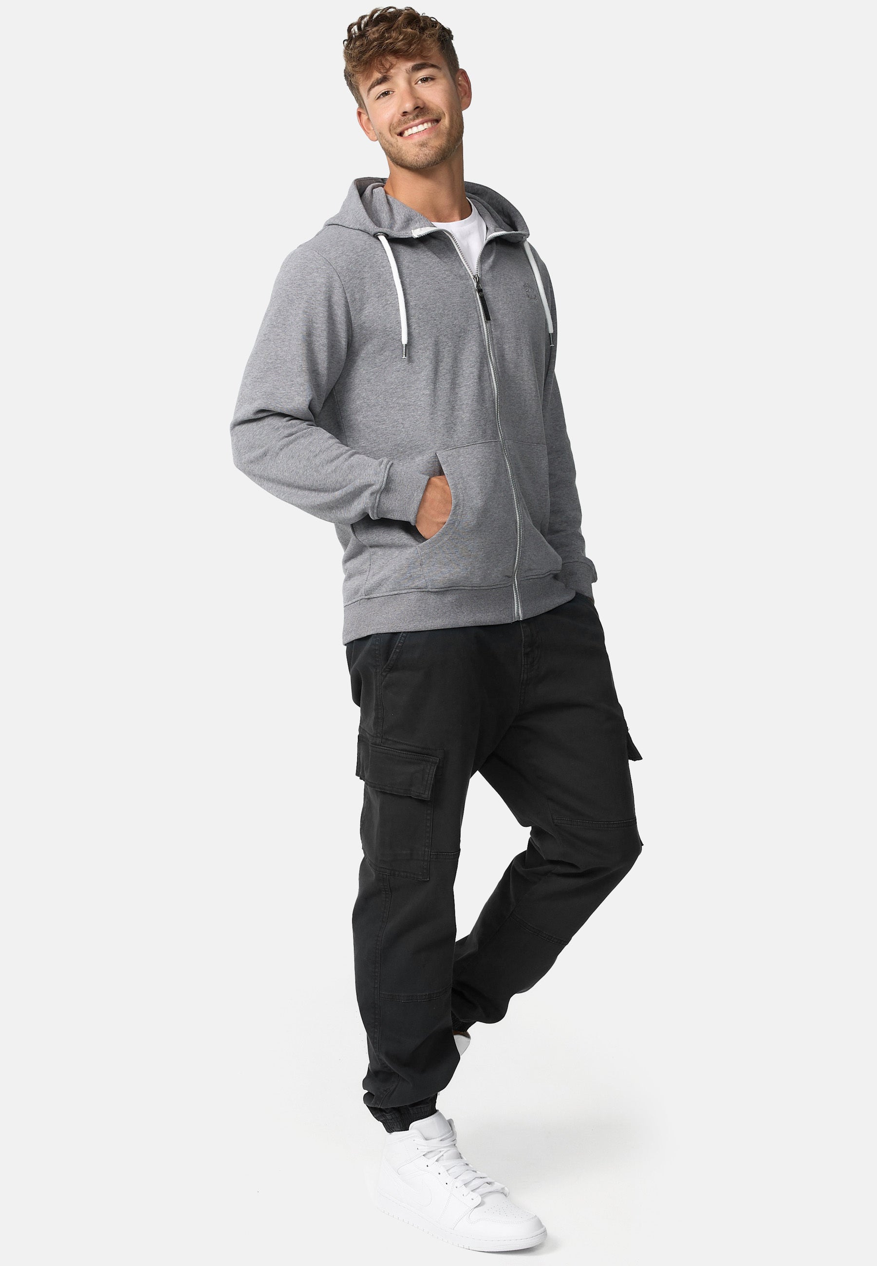 Sweatjacke INChristos Produktbild