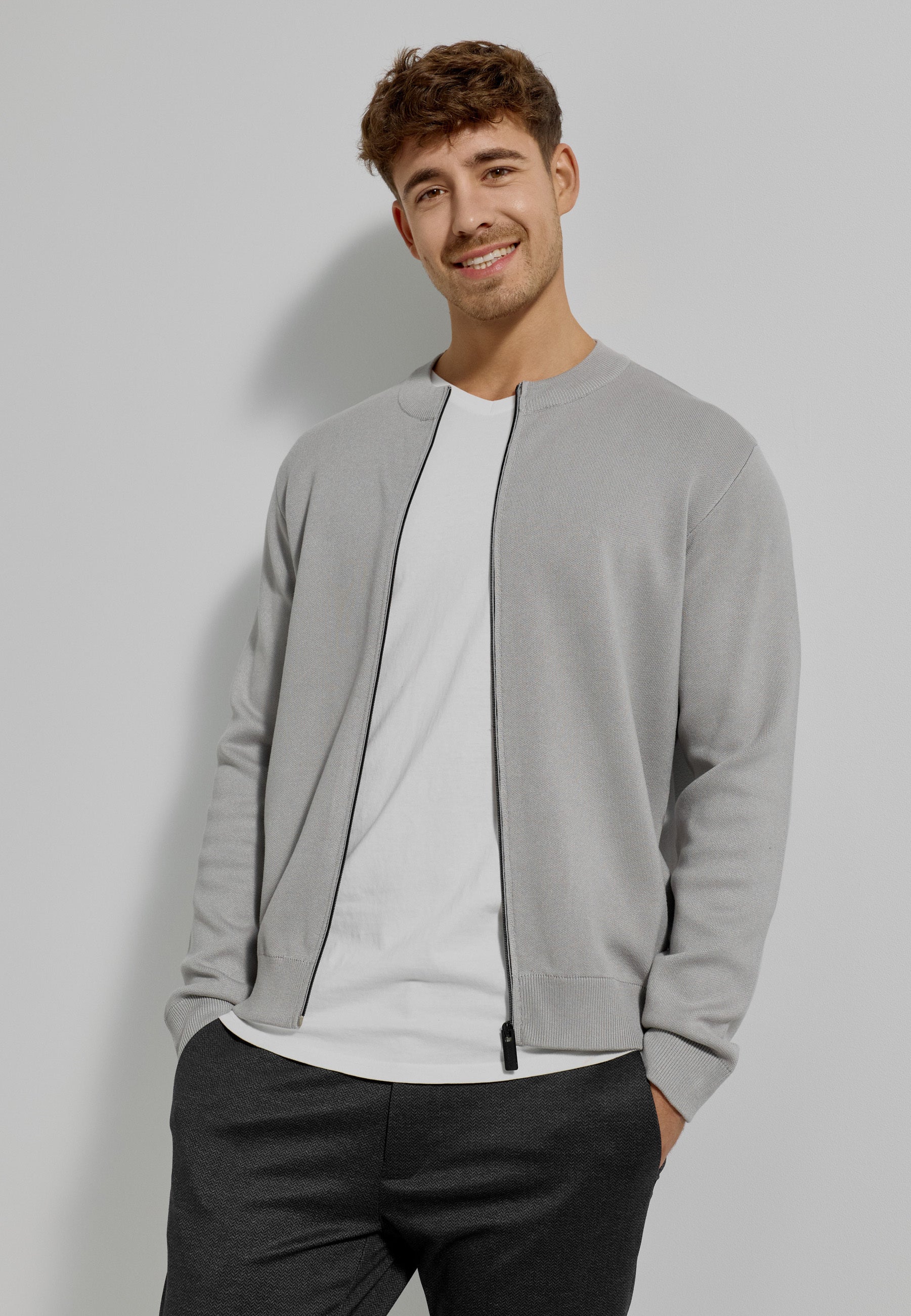 Strickjacke INLaos Produktbild