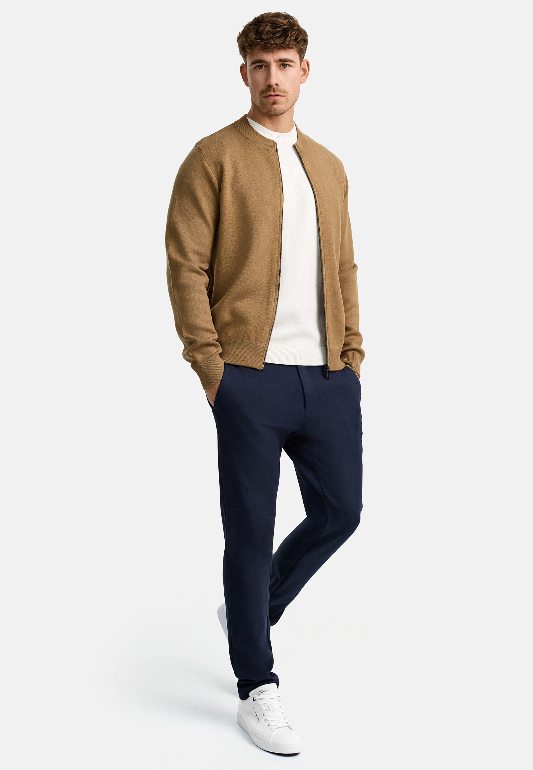 Strickjacke INLaos Produktbild
