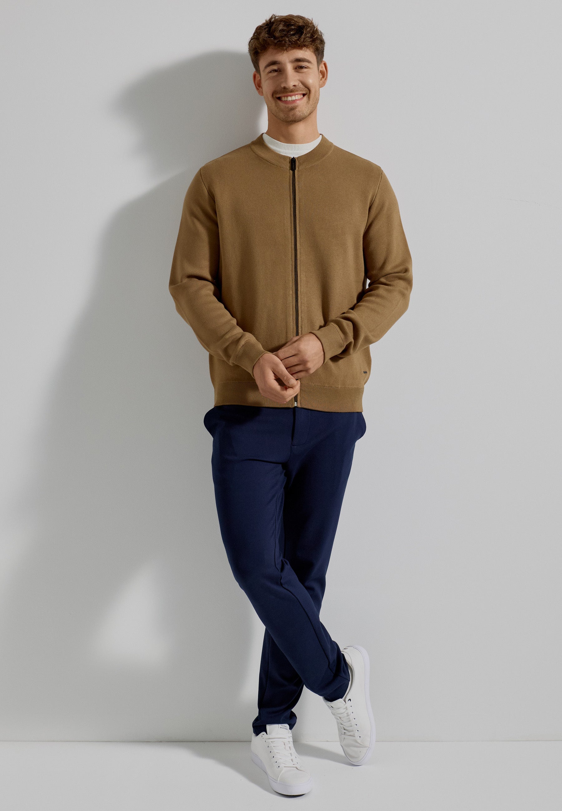 Strickjacke INLaos Produktbild